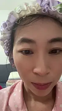 mila-baby-99 webcam