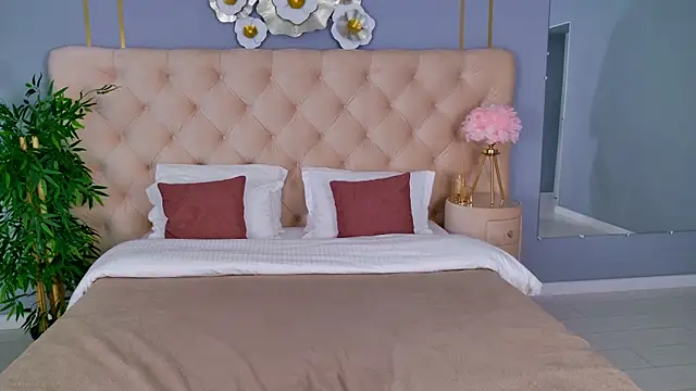 NicoleHarris webcam