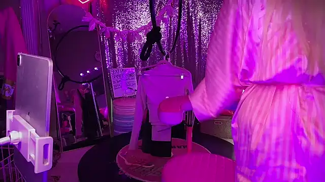 bimbotwerkqueen webcam