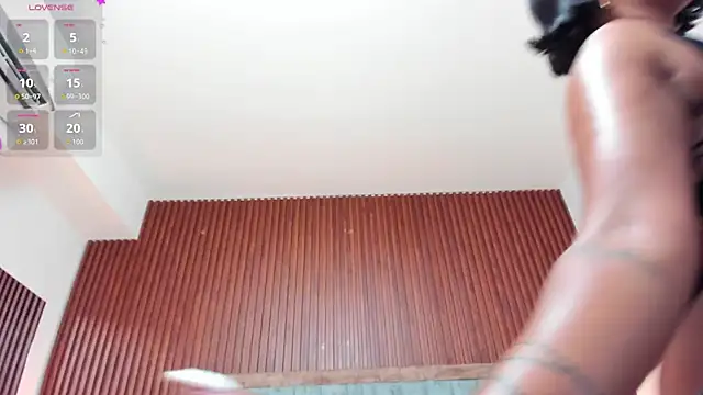 Pinkceeleste webcam