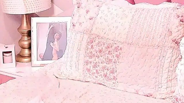 KylieMonnett webcam
