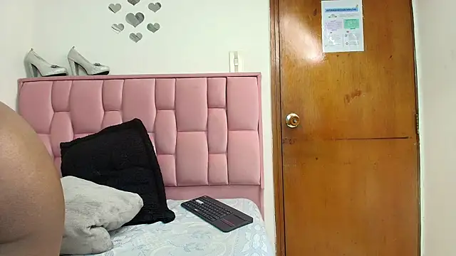victoria_aphril webcam