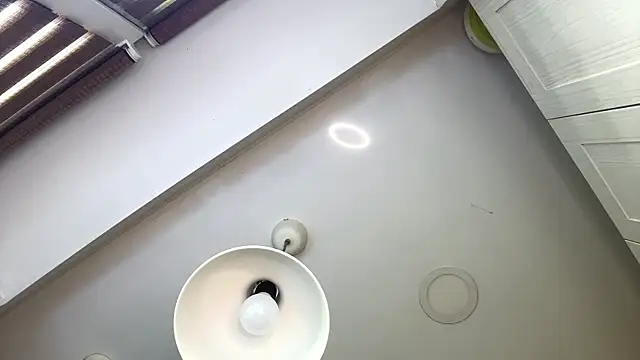 ZaraGuyette webcam