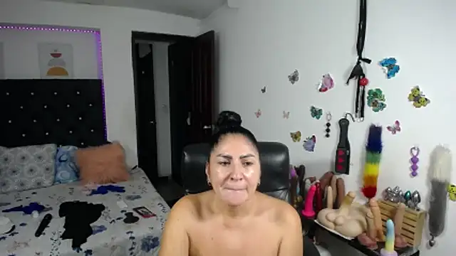 mature_bigboobs10 webcam