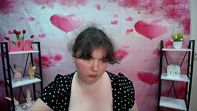 NeonilaLisova webcam