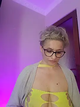 LunaBlaise webcam
