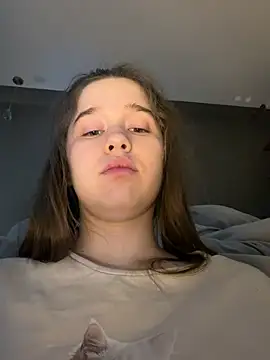 HornyGirlH webcam