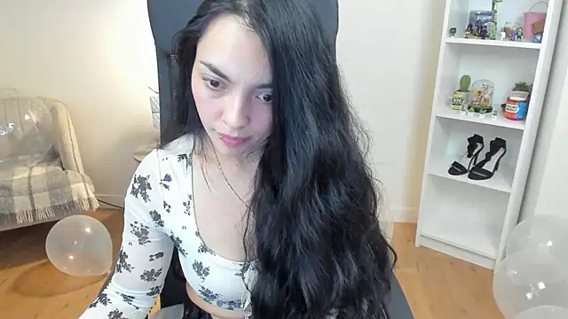 _BellaEvans_ webcam