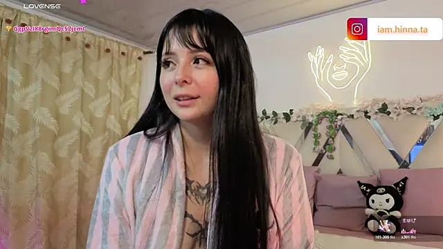 hina_tay webcam
