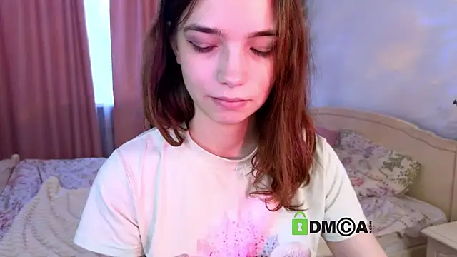 Evi_Brook webcam