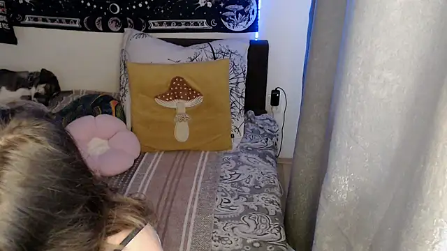AlienforTwenty webcam