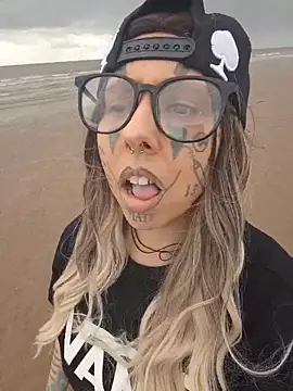ThatAltGirl