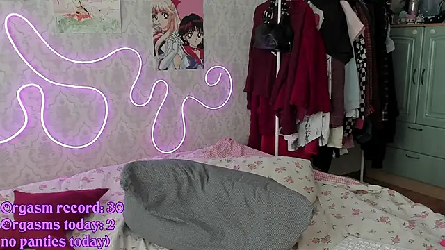 RileyNymph webcam