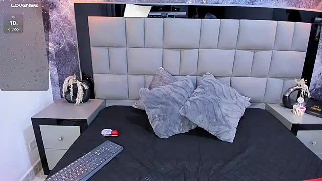 Vampire_Slave webcam