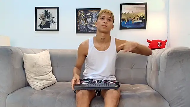 GOLD_BOYS webcam