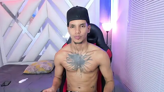 kai_storm77 webcam