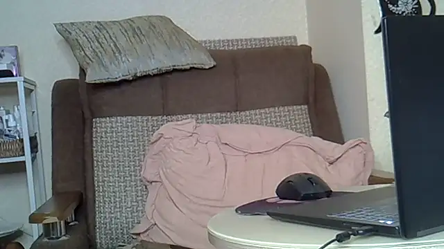 EllaJohnsonX webcam