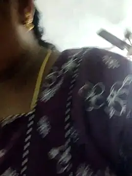 yamini1431 webcam