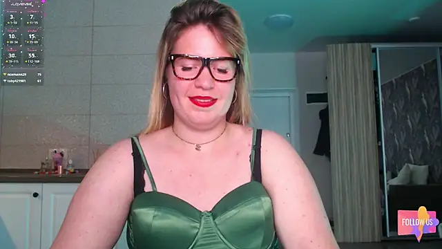 vip_sweetnes webcam