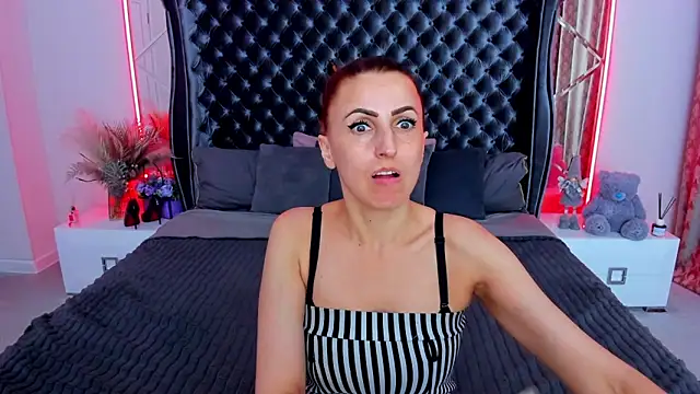 Rebecca_Diamond webcam