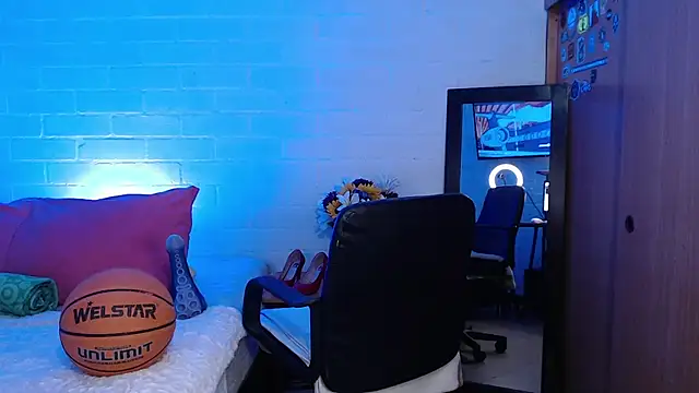 Amy66 webcam