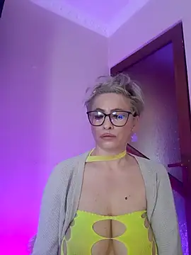 LunaBlaise webcam