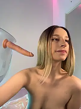 scarletflameee - ScarletFlameee's free webcam - UK Sex Cams