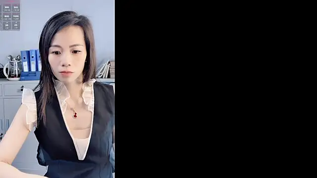Lynnalltop-165-KeKe webcam