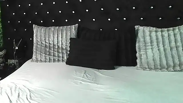InannaStar webcam