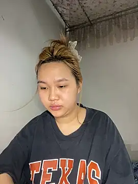Almira6868 webcam