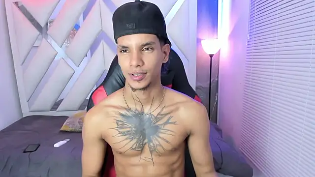 kai_storm77 webcam