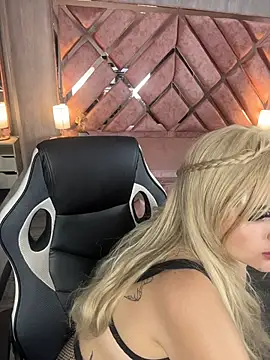 lya_nekko_ webcam