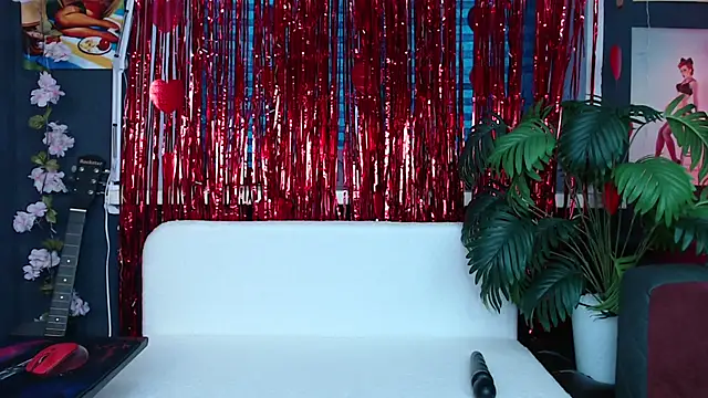 MommyMila84 webcam