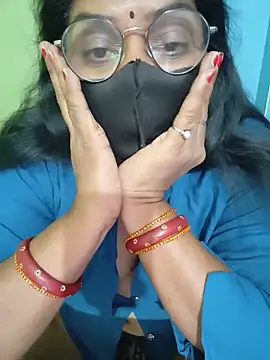 sexxyrenukaa webcam