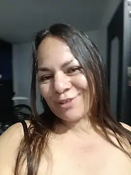 Madame_scarlet44 webcam