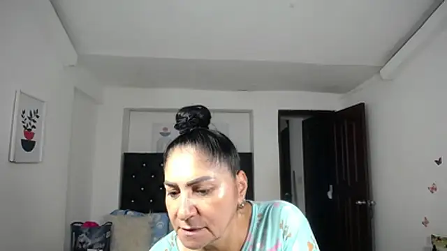 mature_bigboobs10 webcam