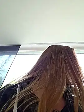 Luna_Lynn live sex cam