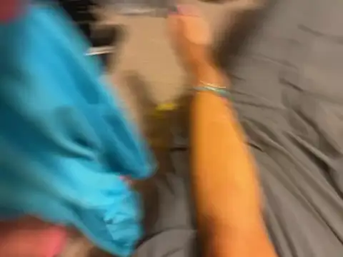 LoveGooroo87 webcam