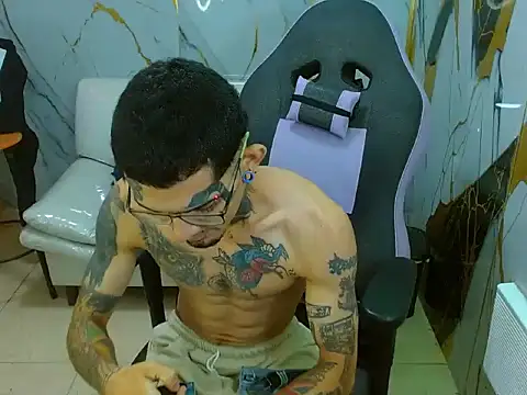 Boy_tatto77 webcam