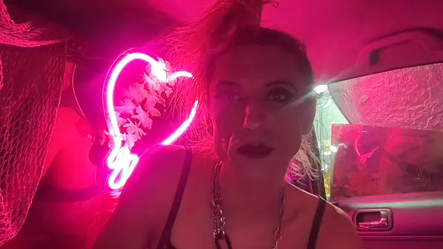 TgirlBrat webcam