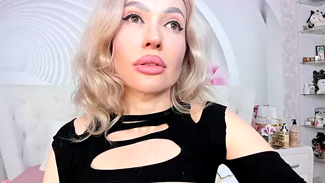 HottieSweetBritney webcam