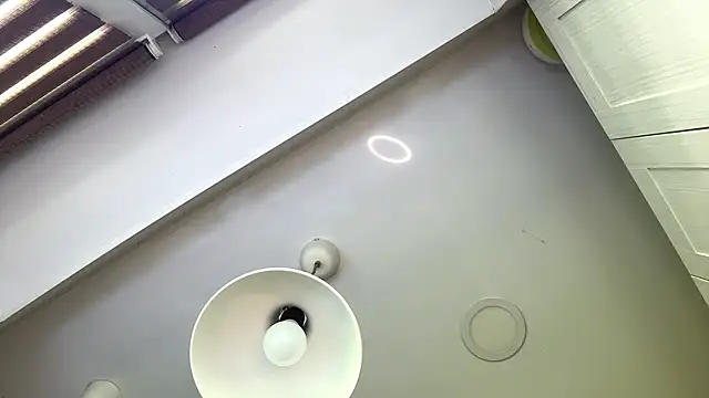 ZaraGuyette webcam