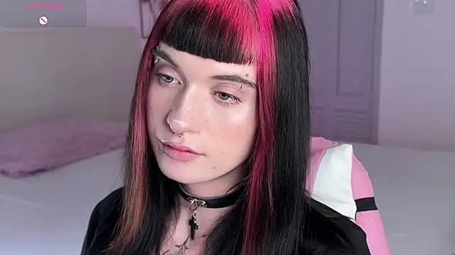 Vailyreb_ webcam