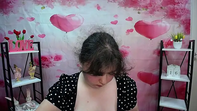 NeonilaLisova webcam