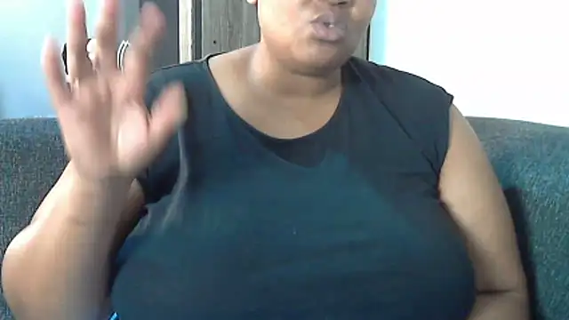 Sexy-queen99xx webcam