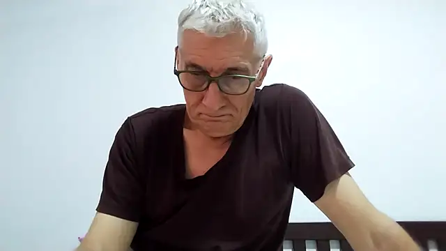BIGUNCUTHARDCOCK webcam