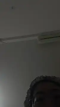 mila-baby-99 webcam