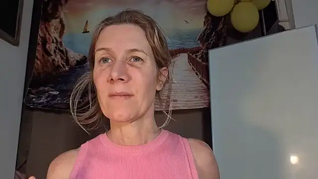 Lola_Belgium webcam