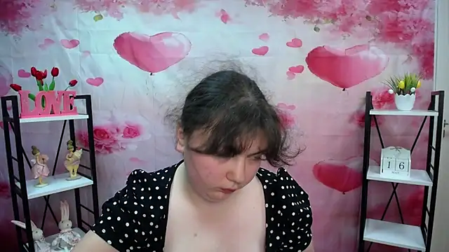 NeonilaLisova webcam