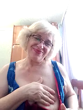 52MiaLove02 webcam